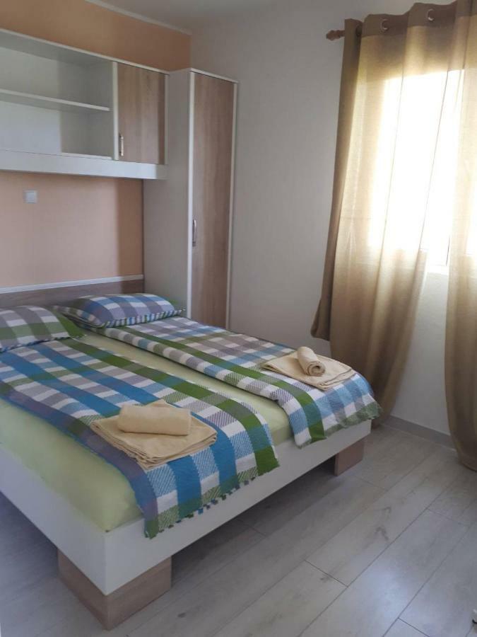 Apartmani Ivana 洛帕 外观 照片