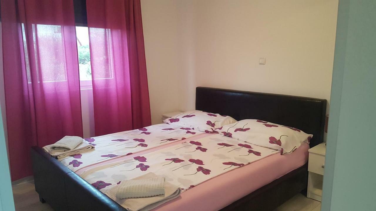 Apartmani Ivana 洛帕 外观 照片