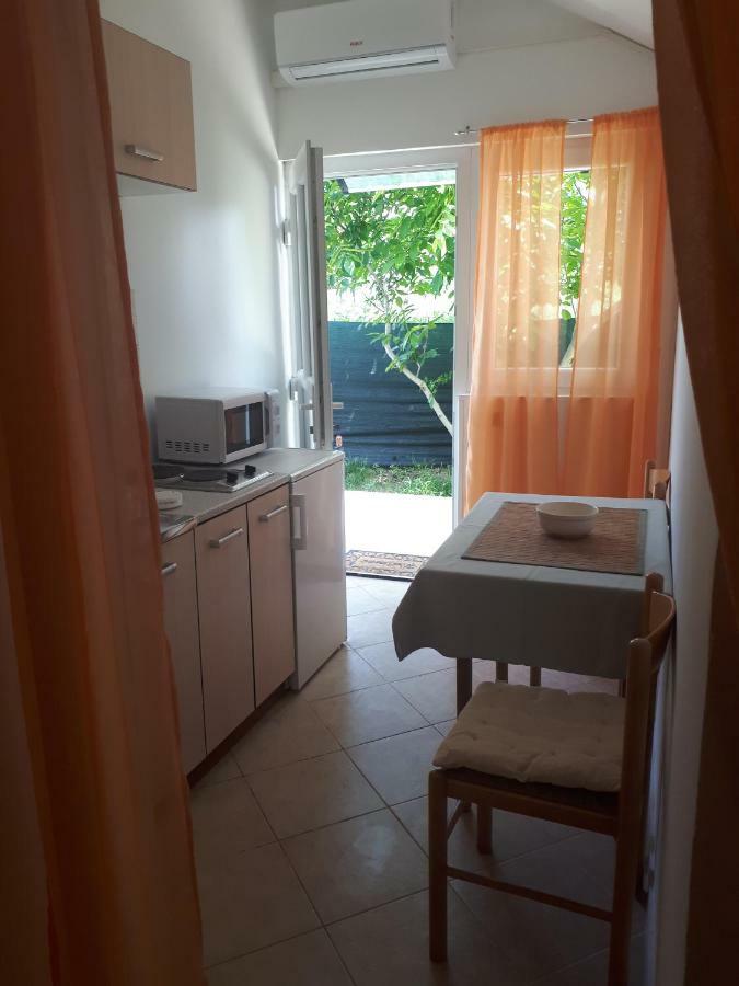 Apartmani Ivana 洛帕 外观 照片