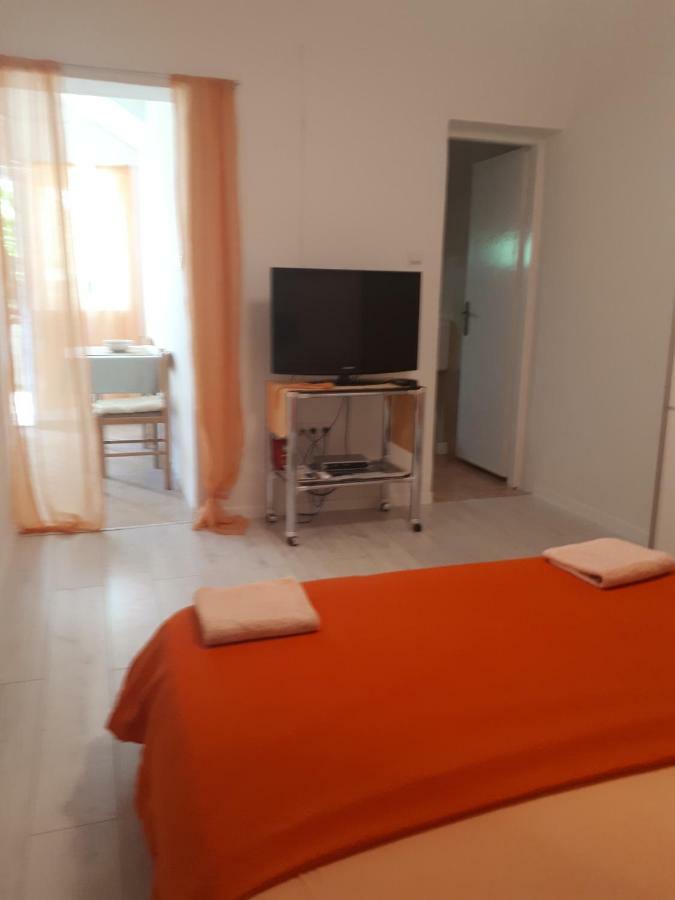 Apartmani Ivana 洛帕 外观 照片